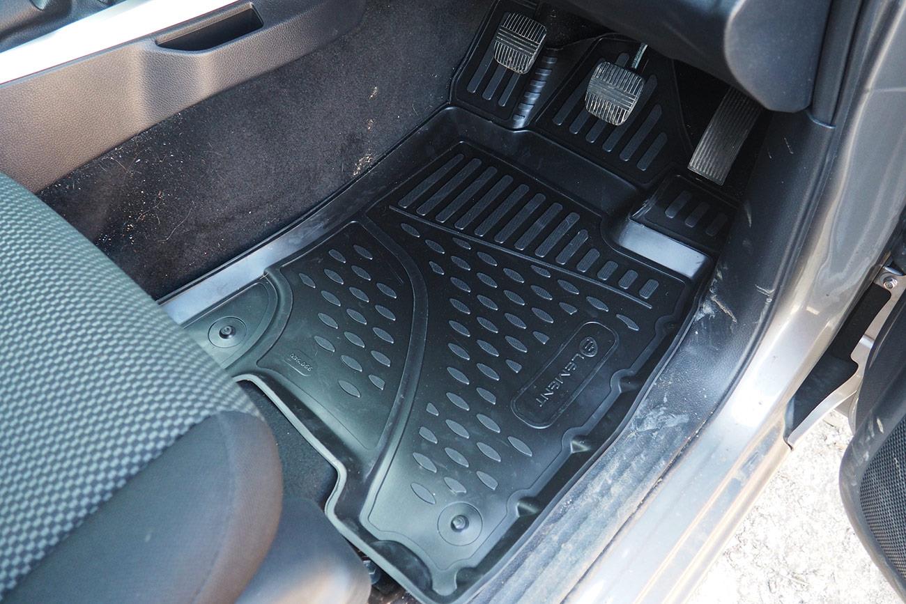 navara floor mats