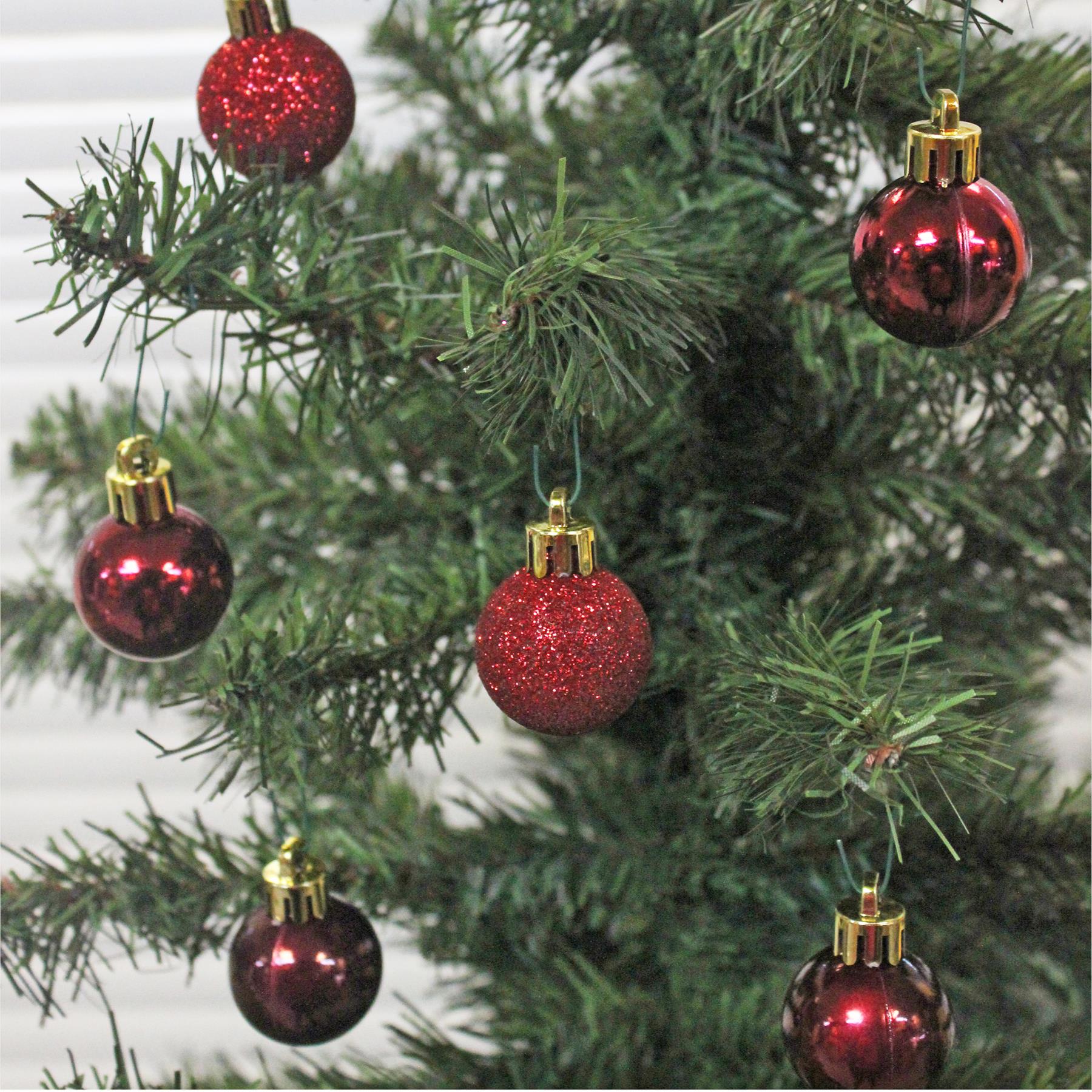 Christmas Shatterproof Tree Decorations Cranberry Red - Choose Design