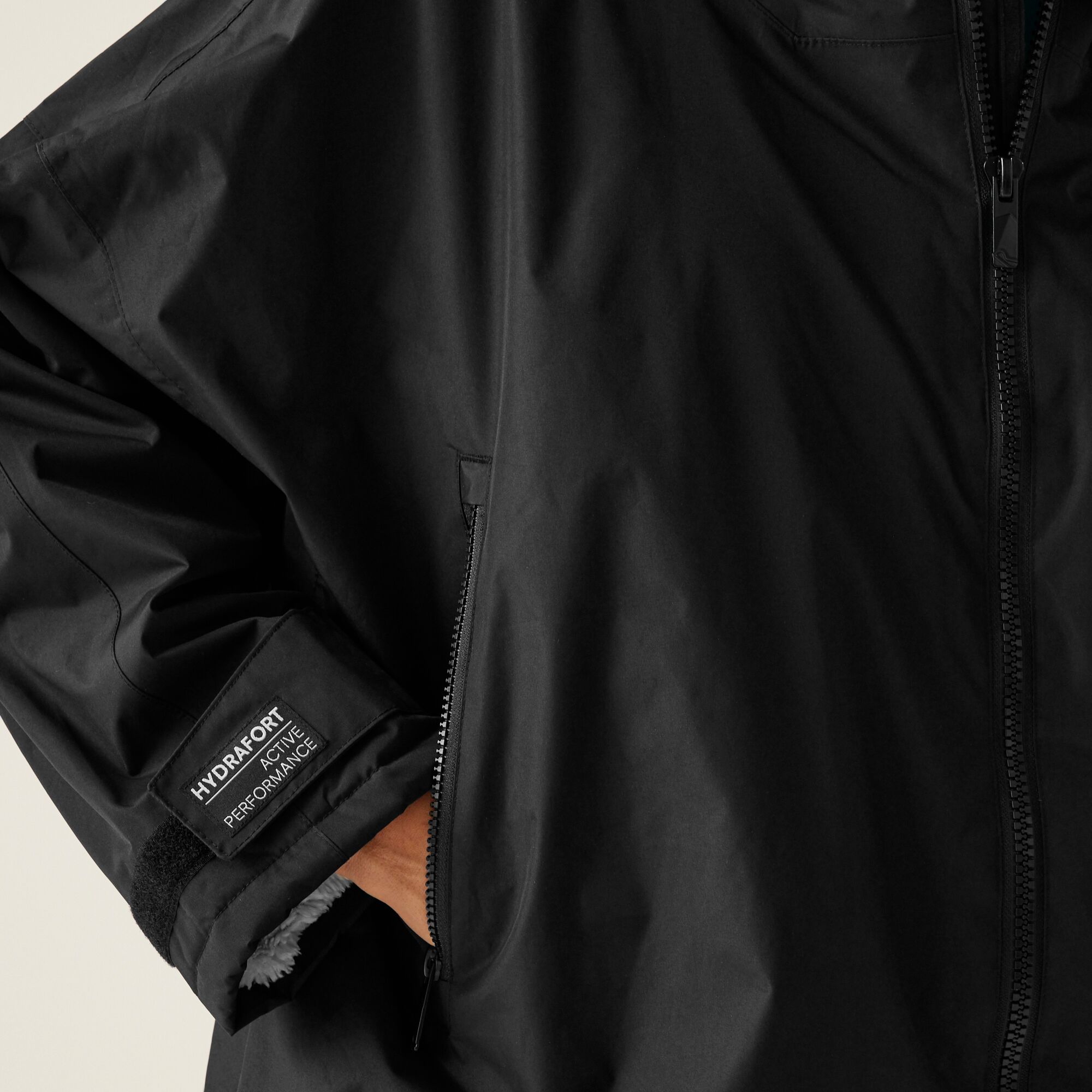 Regatta Adult Waterproof Fleece Lined Changing Robe Oversized - Picture 19 of 132
