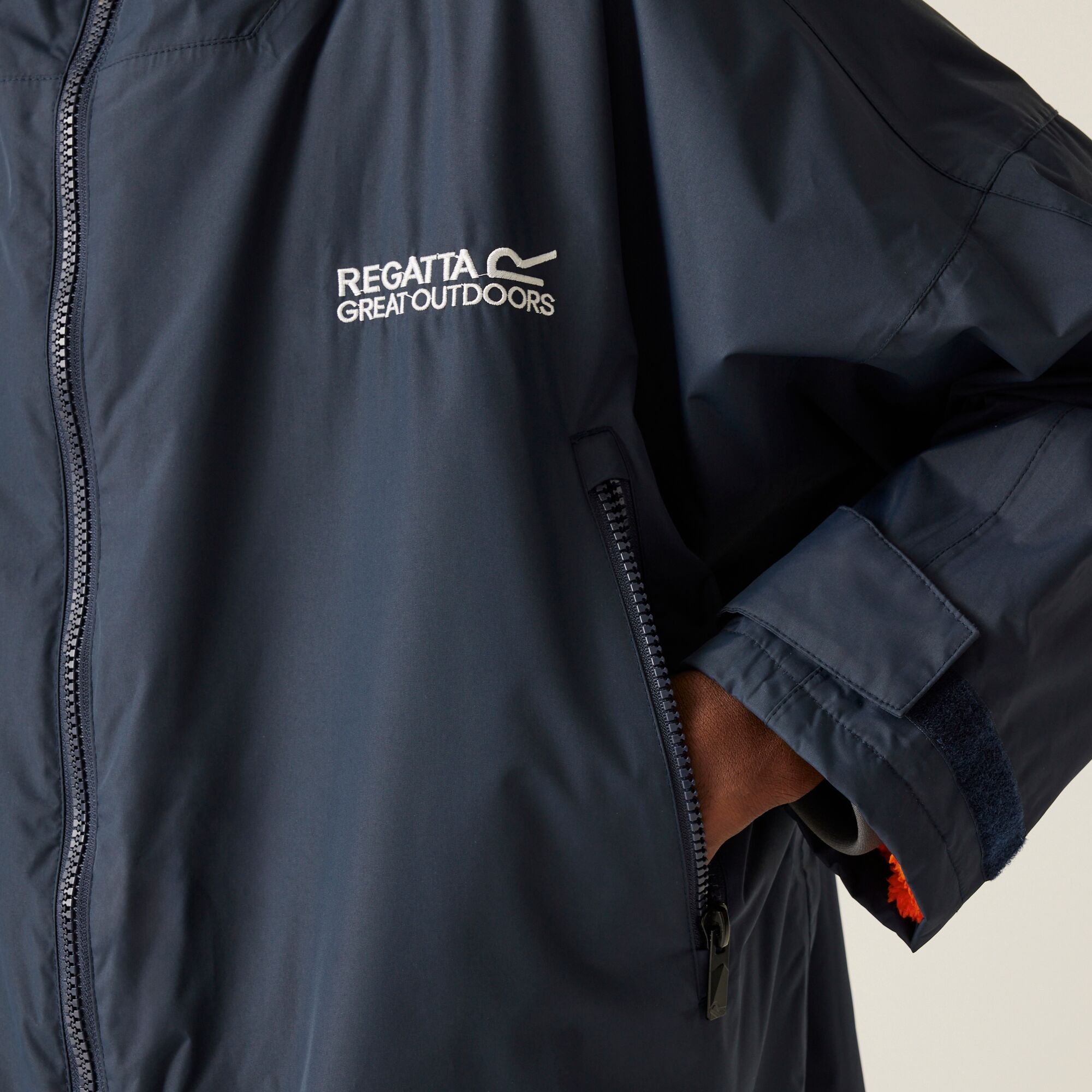 Regatta Adult Waterproof Fleece Lined Changing Robe Oversized - Picture 45 of 132