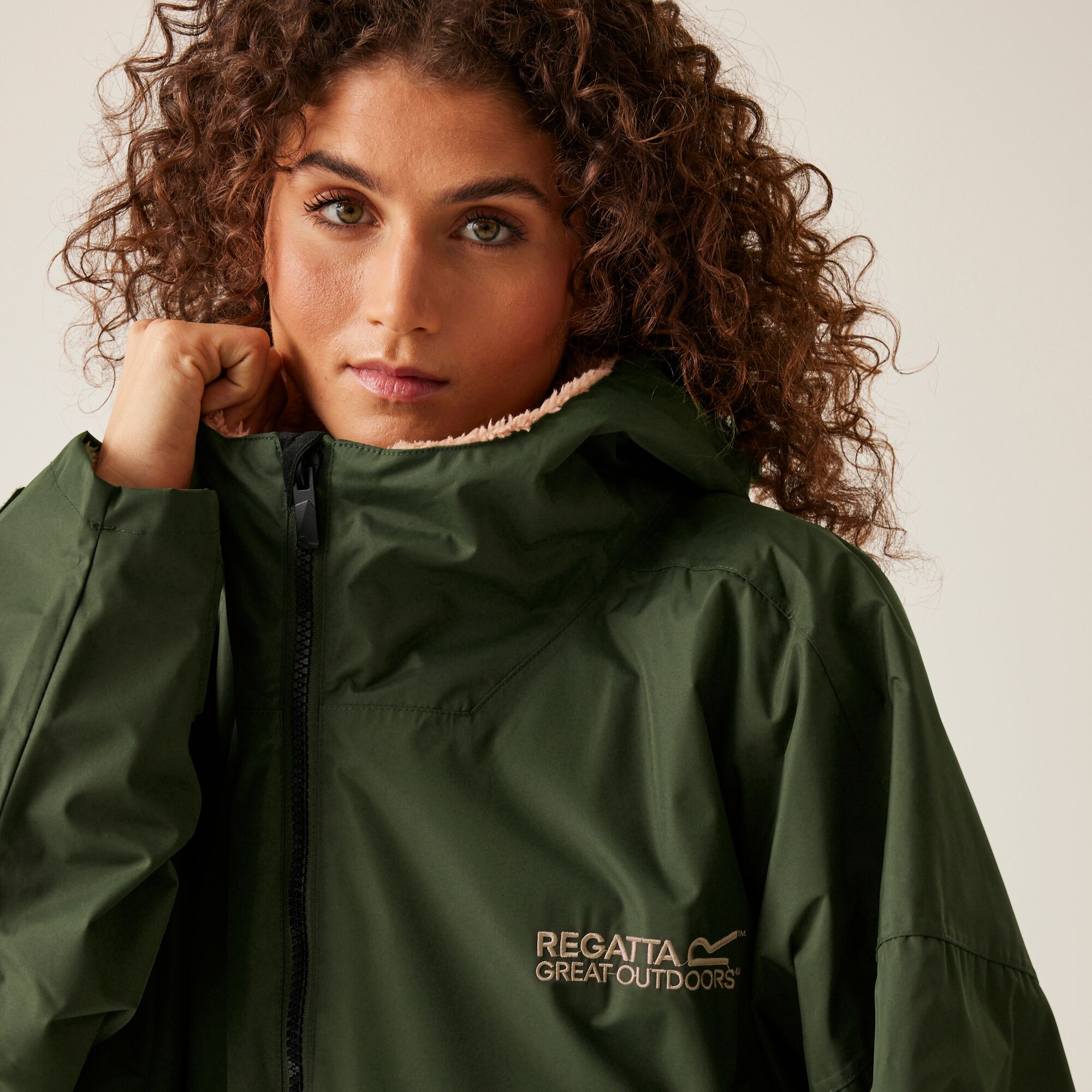 Regatta Adult Waterproof Fleece Lined Changing Robe Oversized - Picture 87 of 132