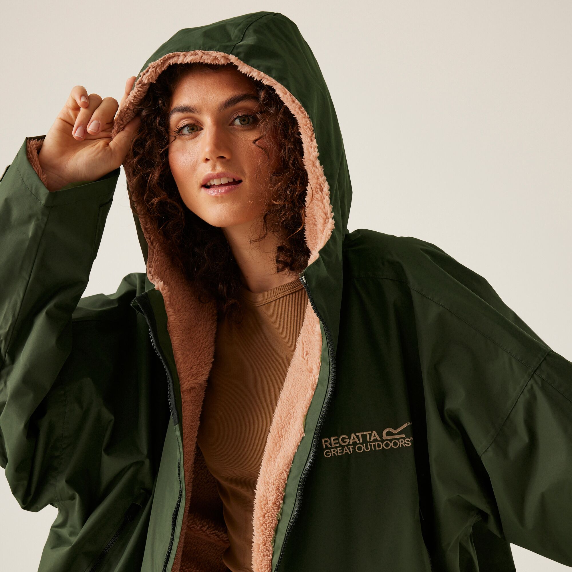 Regatta Adult Waterproof Fleece Lined Changing Robe Oversized - Picture 88 of 132