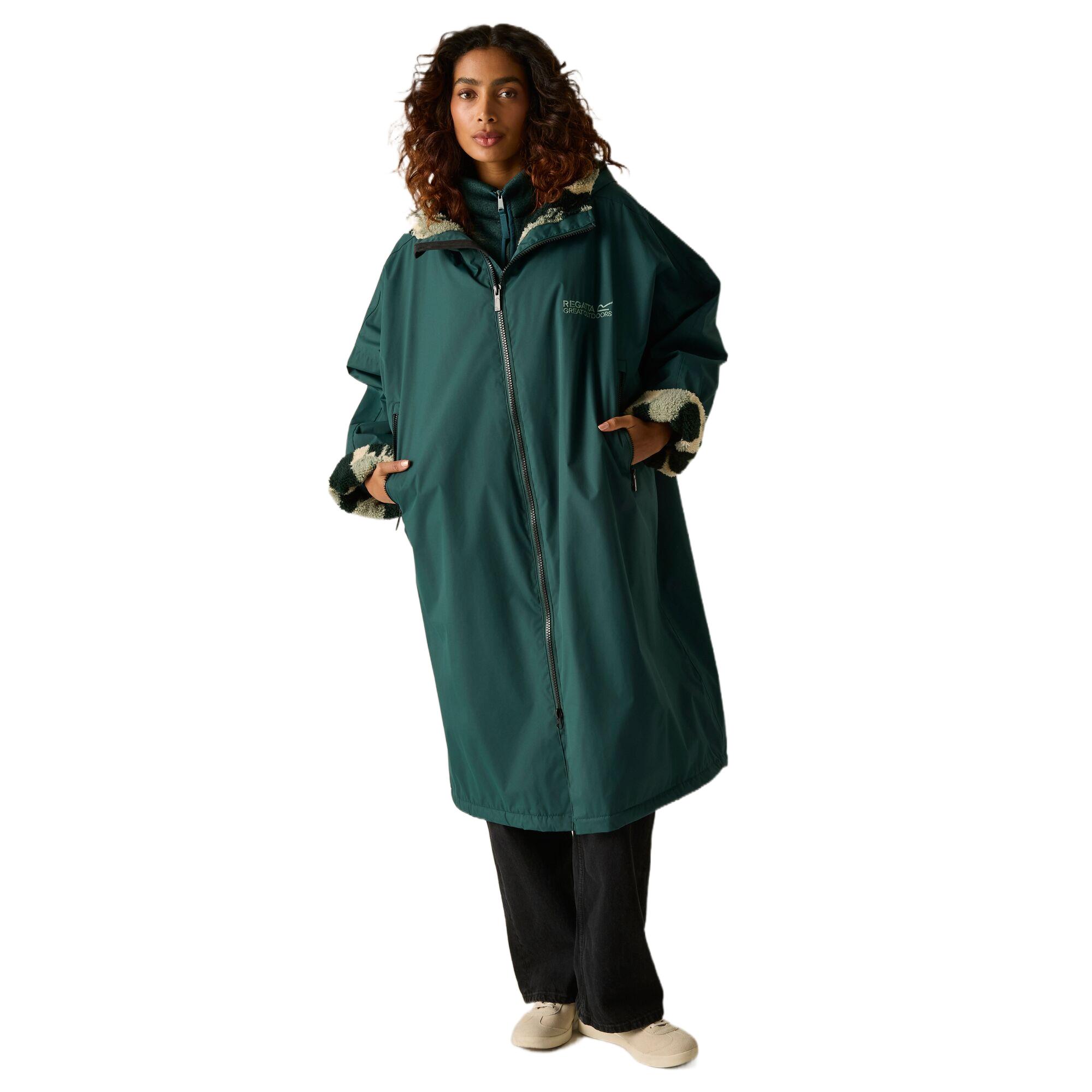 Regatta Adult Oversized Fleece Lined Waterproof Changing Robe